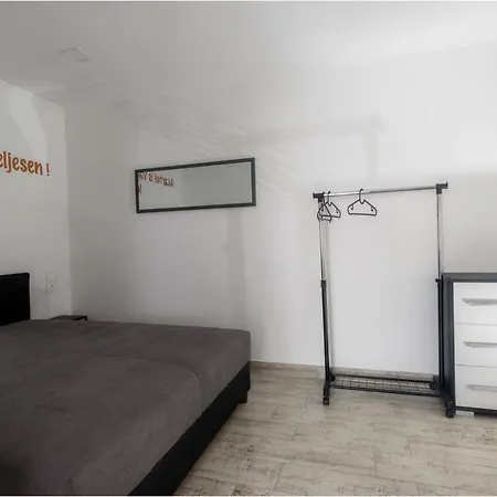 Roma Apartmanhaz * Bogács