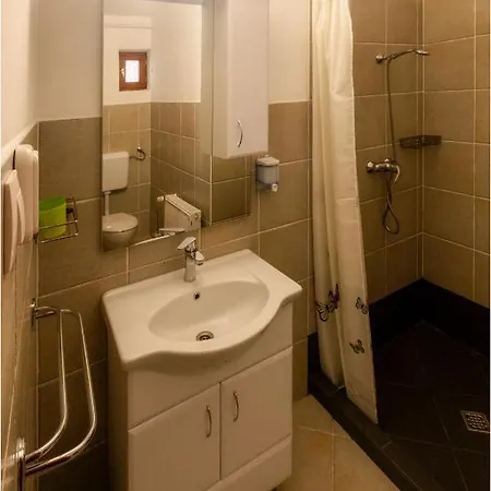 Roma Apartmanhaz