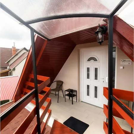 Roma Apartmanhaz Διαμέρισμα Bogács