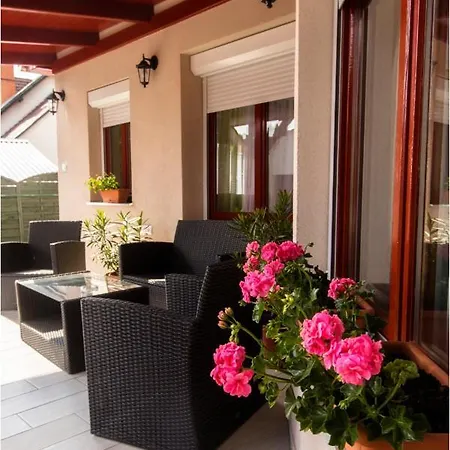 شقة Roma Apartmanhaz Bogács