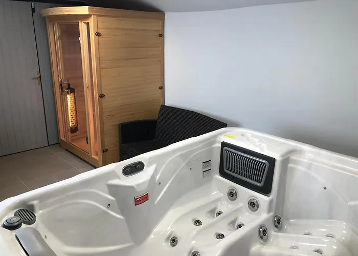 Roma Apartmanhaz Bogacs