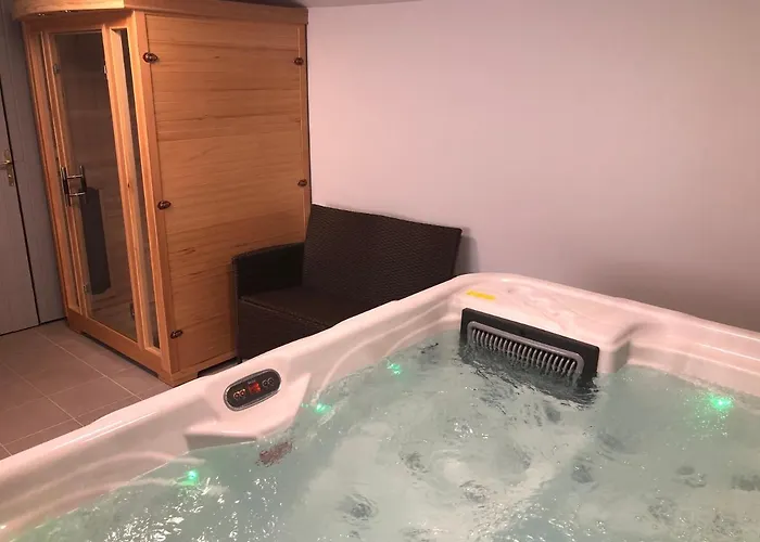 Roma Apartmanhaz *