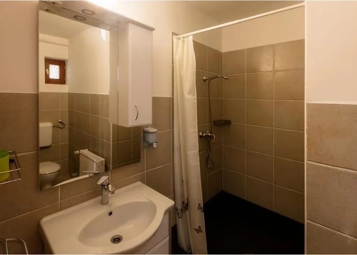 Roma Apartmanhaz * Bogacs