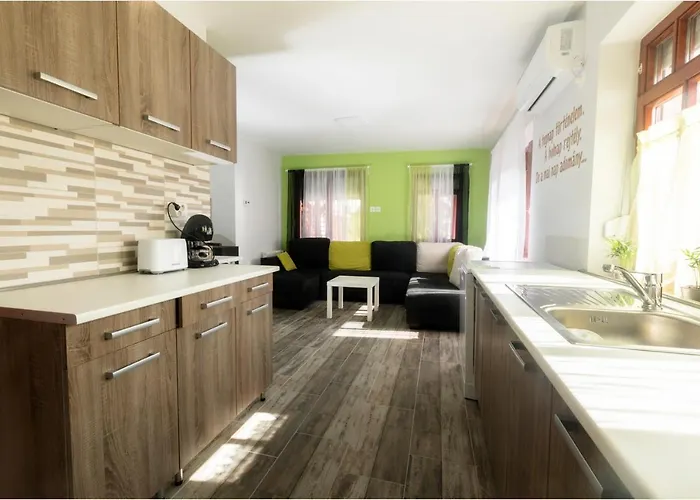 Roma Apartmanhaz Lägenhet Bogács