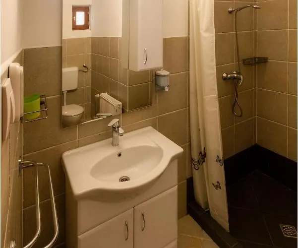 Roma Apartmanhaz