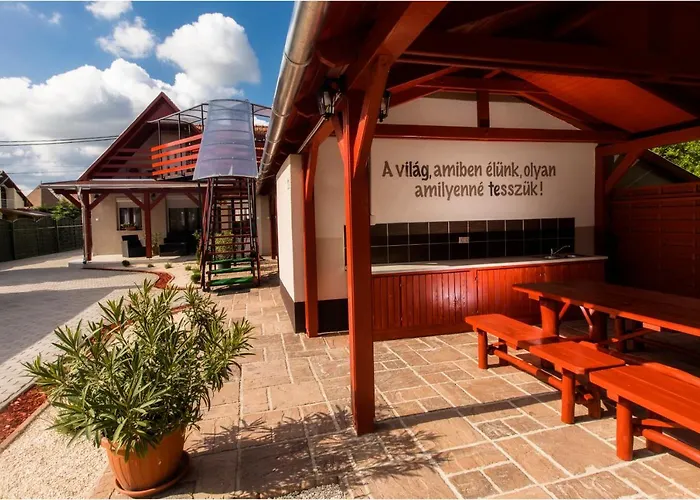 Roma Apartmanhaz * Bogács